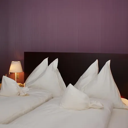 Jean-jacques Rousseau Hotel 3*