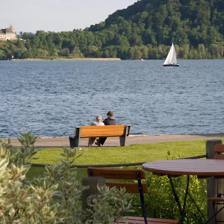 Jean-jacques Rousseau Hotell 3*