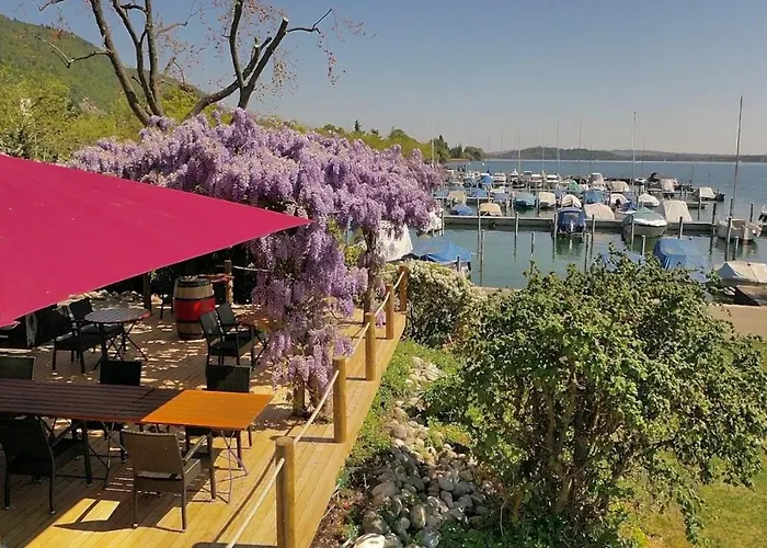 Jean-jacques Rousseau 酒店