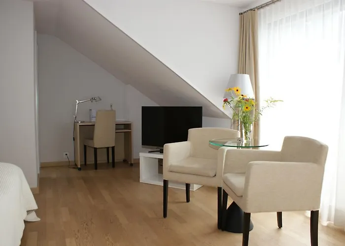 Jean-jacques Rousseau 3*