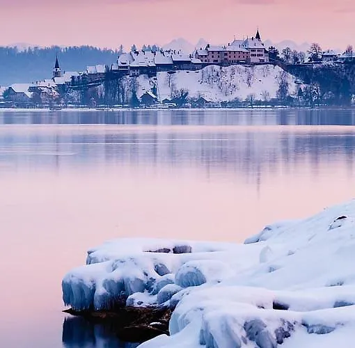 Jean-jacques Rousseau 酒店 拉纽维尔