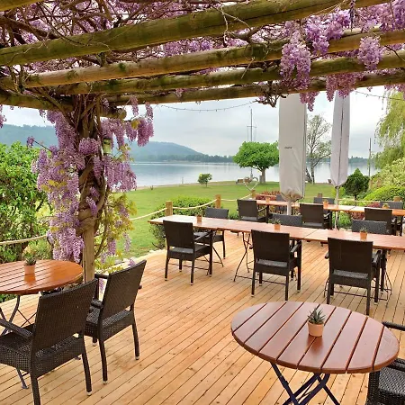 Jean-jacques Rousseau Hotel